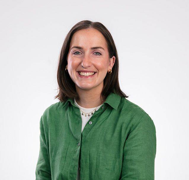 Laura Kennewell
